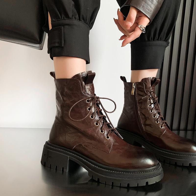 2025 retro old sheepskin thick-soled British Martin boots autumn and winter new round head lace-up locomotive short boots
