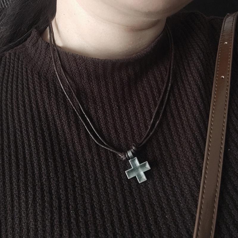 Fashion Retro Cross Pendant Necklace Simple Metal Rope Necklace Handmade Craft Braided Cross Necklace Unisex