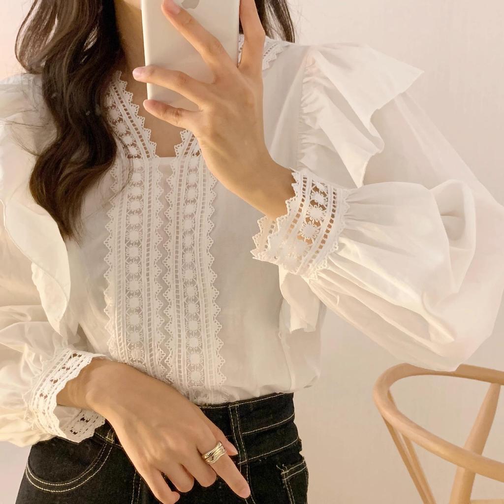Korean-French Lace V-Neck Ruffle Puff Sleeve Blouse