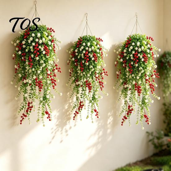 Indoor Home Ornament for Festivals Artificial Hanging Vines with Red Berries, Realistic Plastic Cascading Greenery Plants, Lifelike Plants Office