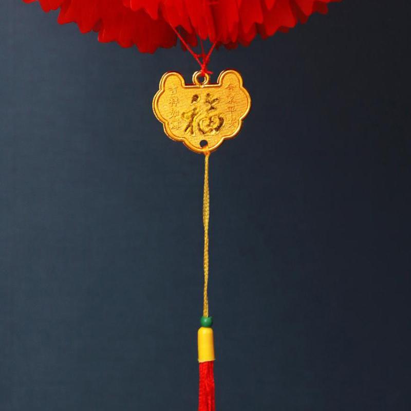 The Pineapple Lantern Is Not Easy To Fade, This Lantern Can Be Opened And Stored Easily For Its Compact Size. Hanging Pineapple