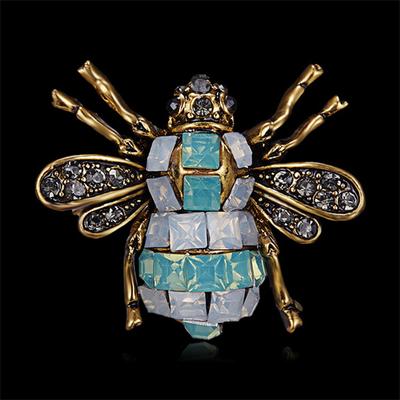 Broches y joyería para el cuerpo