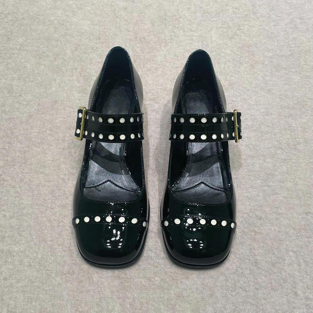 New carved leather Mary Jane shoes women's one-word buckle belt thick heel single shoes small leather shoes ladyshoes