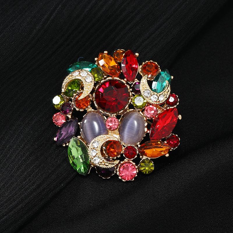 

Bright Galaxy Crystal Colored Diamond Brooch High-end Light Luxury Temperament Suit Pin Exquisite Brooch Accessories Women