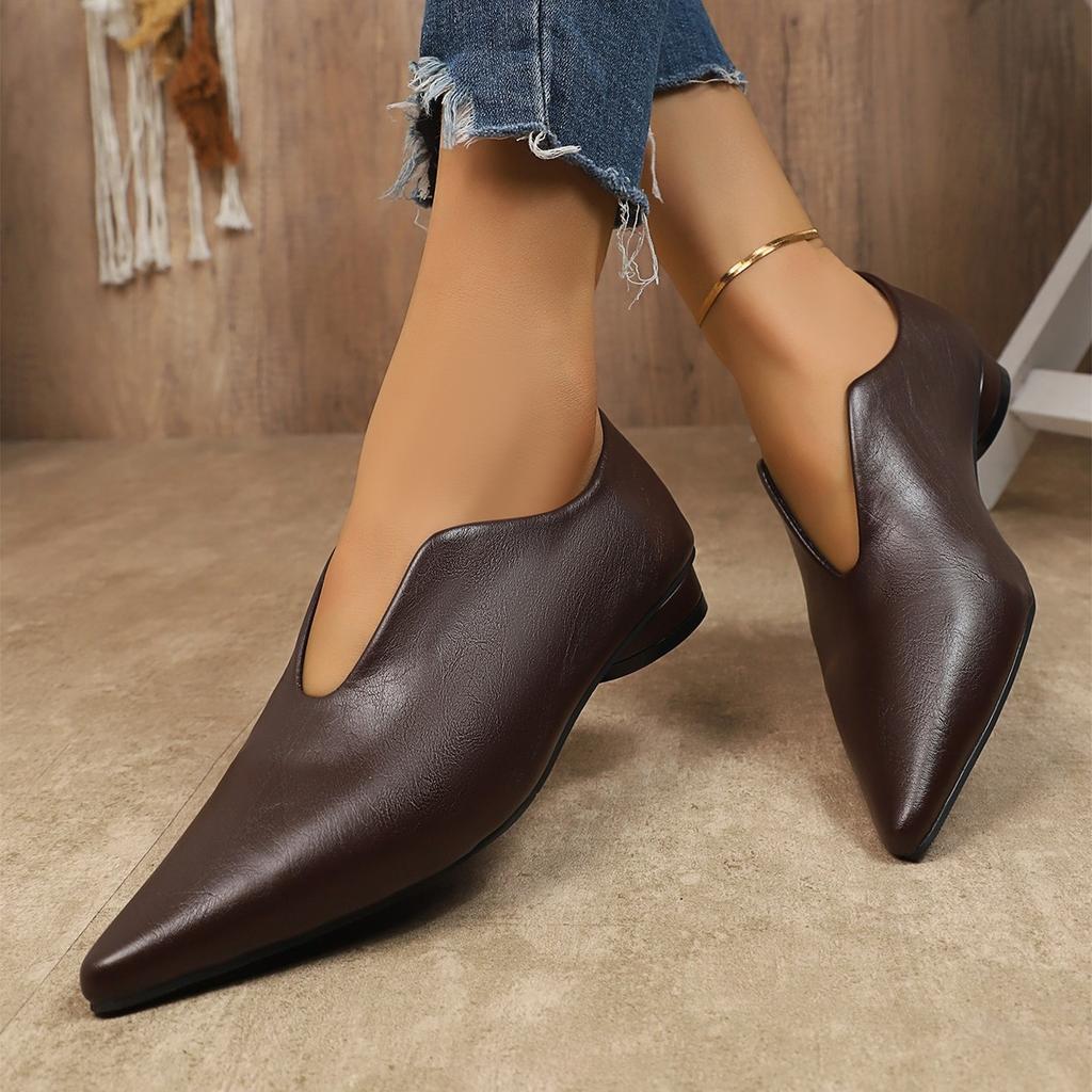 New Style Shoes - Retro Pointed Toe Single Shoes with Soft Sole and Flat Bottom - Women's Shoes