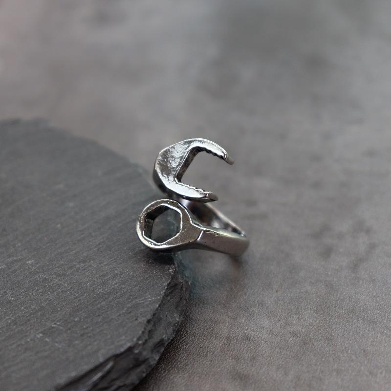 Ретро-кольцо в стиле панк — фото 25