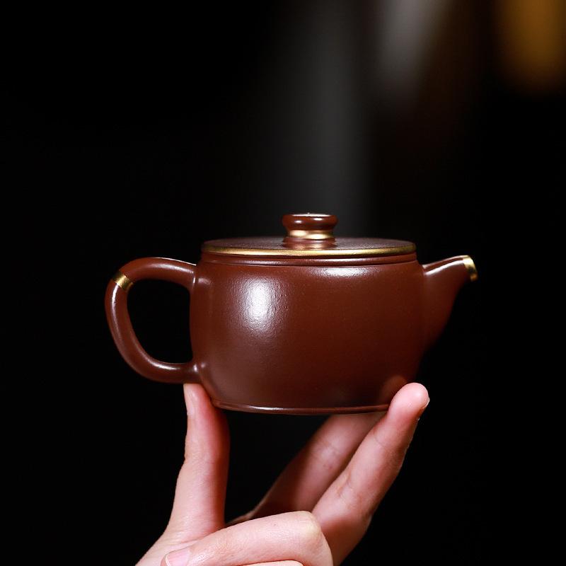 

Чайники из исинской фиолетовой глины 180 мл, ручной работы, с золотой росписью, с широким горлышком, из фиолетовой чжу-ни, с фильтром, чайный набор из исинской глины