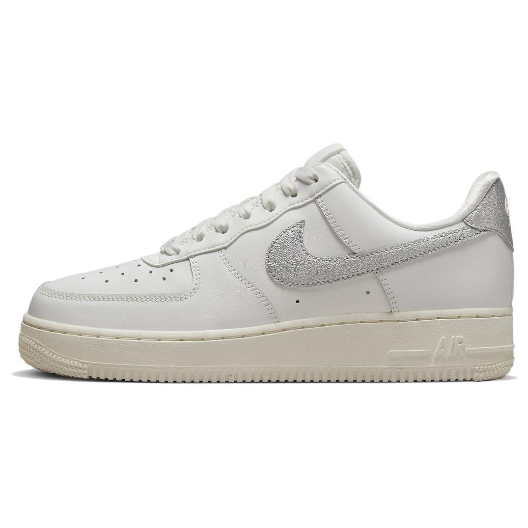 

Новые женские Nike Air Force 1 07 Summit White Sail White Metallic Silver DQ7569-100 38