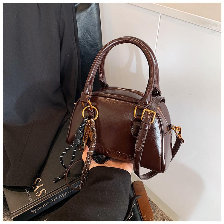 IELGY Autumn Winter Fashion One-Shoulder Messenger Bag Casual Korean Version Portable Small Square Bag
