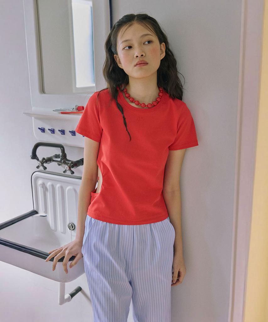 JUNEJUNE SPACE Slim Cut-Out Tee_Red