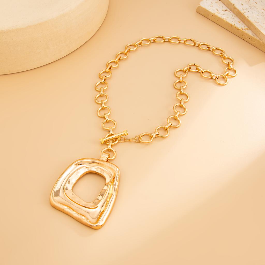 Ingemark Punk Irregular Square Hollow Out Pendant Chokers Necklace Women Trendy Simple OT Buckle Thick Chain Jewelry Accessories