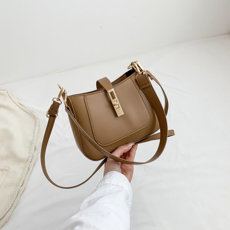 Chic Korean Style Fashion Handbag Trendy Crossbody Bag For Fall With Stylish Design