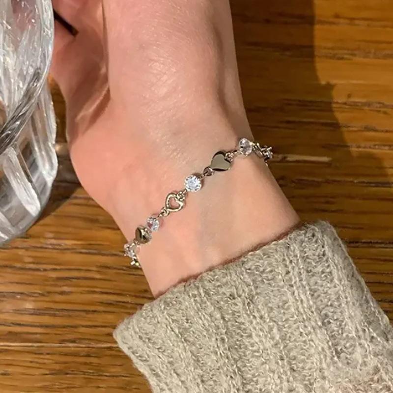

Autumn sweet and cool love zircon bracelet women s niche design 2026 new girlfriend couple jewelry