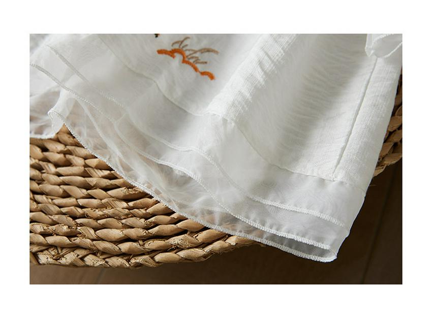 2023 Letní Luxusní Bavlněná Lněná Vyšívaná Blůza se Žabkovým Zapínáním