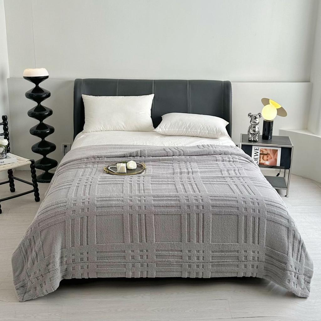 Nine-Grid Double-Layer Blanket Thickened Same Color Lamb Wool Skin-Friendly Comfortable Multi-Functional Leisure Nap Blanket
