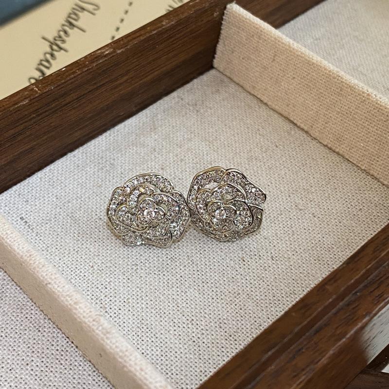 Hochwertige Silbernadel Zirkon Blume Fransenohrringe Europäische und Amerikanische Leichter Luxus Temperament Ohrringe Retro Nischenohrringe