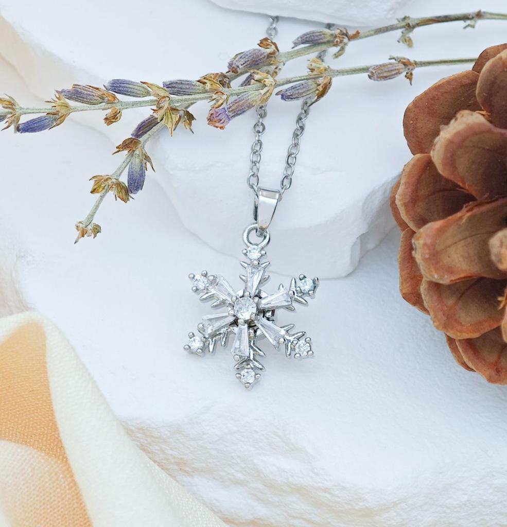 Collana da Donna Collana Farfalla Amore Rotante Accessori Versatili da Donna