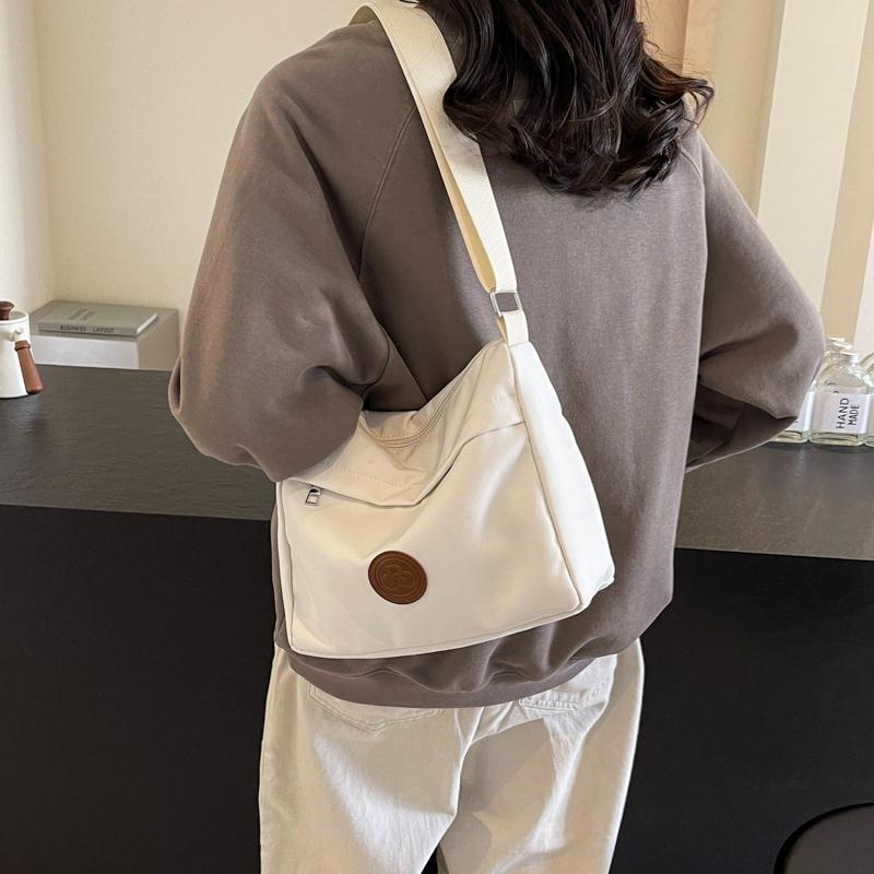 Женская сумка через плечо Легкая сумка-мессенджер Сумка через плечо большой вместимости — фото 15