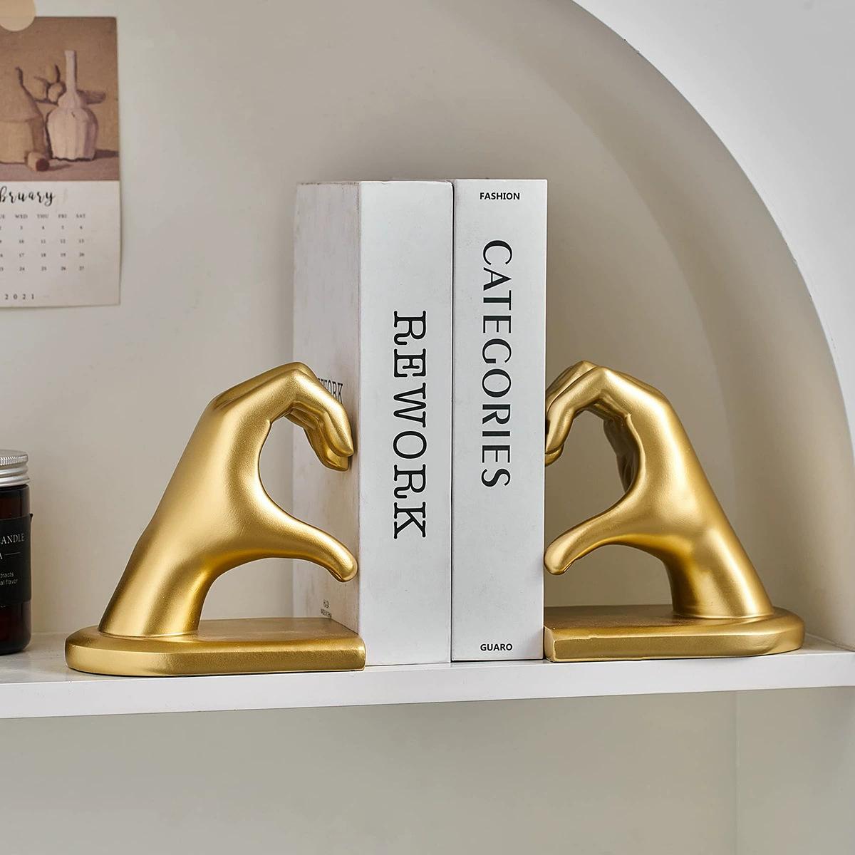 

Love Gesture Bookend Golden Resin Ornament Shelves Study Living Room Desktop Decoration Originality Arts And Crafts Holder золотой
