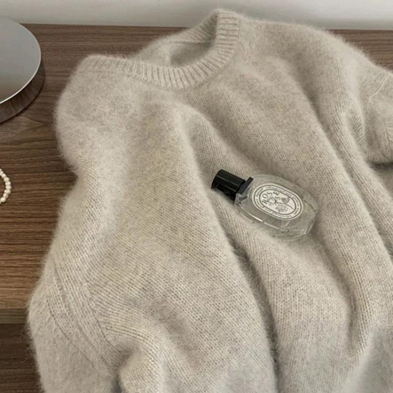 Women's Cozy Japanese-Style Pullover Sweater - Soft, Loose Knit for Autumn and Winter