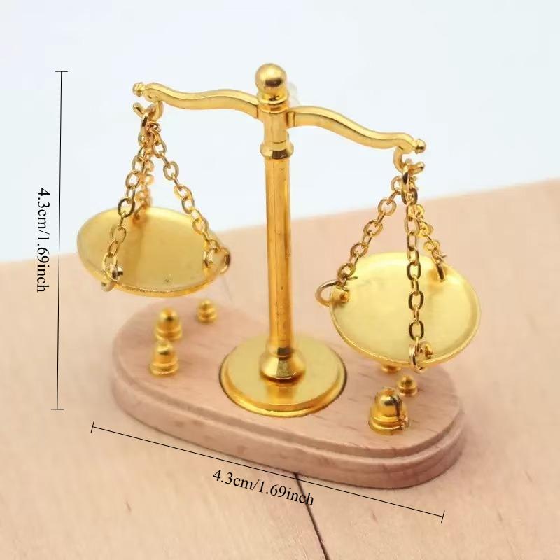 Vintage Creative Balances Ornaments Home Decorations Mini Sculpture Office Decorations Crafts Photography Props Home Decor Gifts