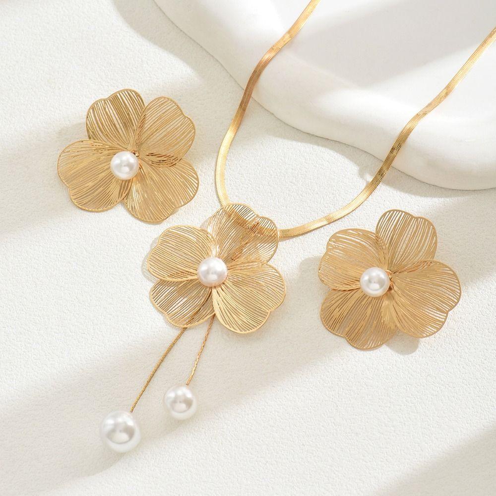 Copper Petal Earrings Necklace Suit Pearl Pendant Women Jewelry Suit Sweet Flower Jewelry Set  Gift