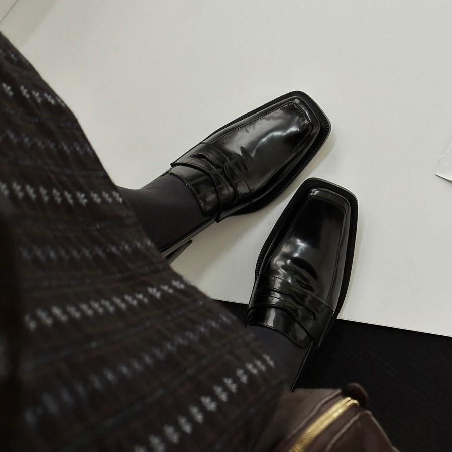 Rindslederversion~ Retro Britische schwarze kleine Lederschuhe mit eckiger Spitze, Damen-Pendler-Slipper mit Temperament, dickem Absatz und Einzeln-Schuhe