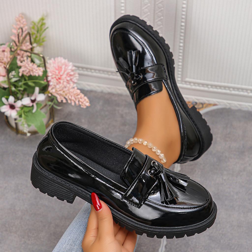Large Size Spring and Autumn Platform Leather Shoes Tassel Loafers Single Shoes Women