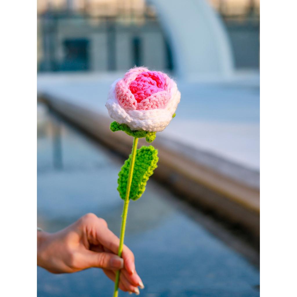 Knitting Flower Rose Tulips Daisy Single Bouquet Simulation Flower Home Decoration Wedding Hand-Knitted Crochet Fake Floral Gift