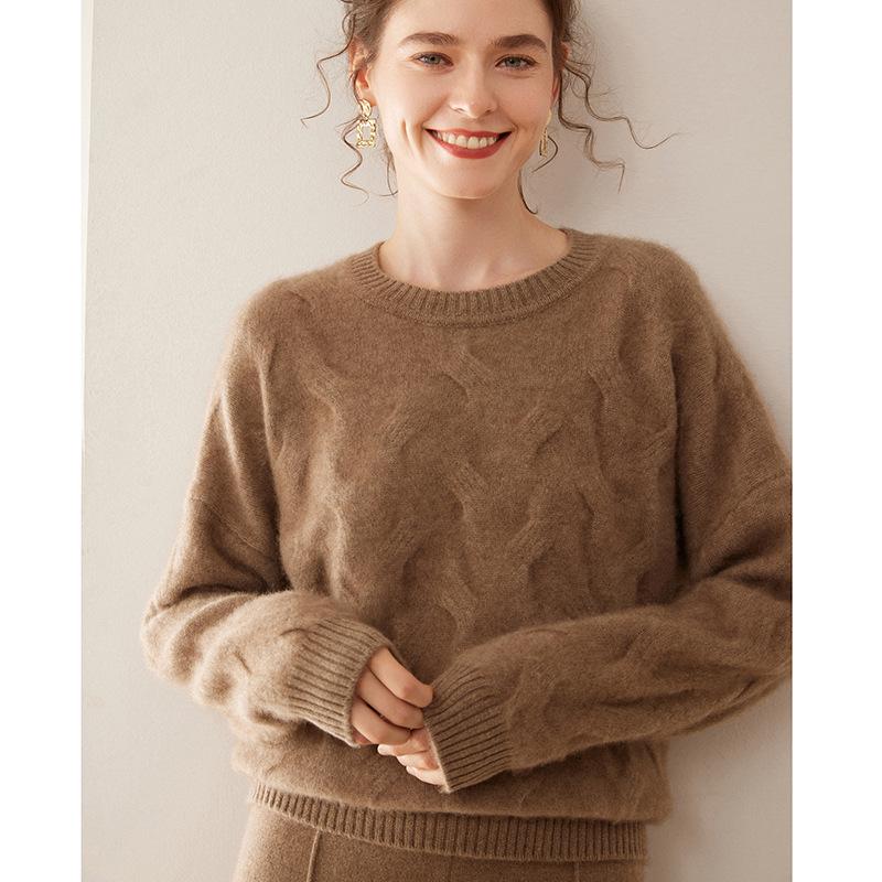 2025 Autumn/Winter Women's Soft Cashmere Round Neck Cable Knit Sweater - Korean Style