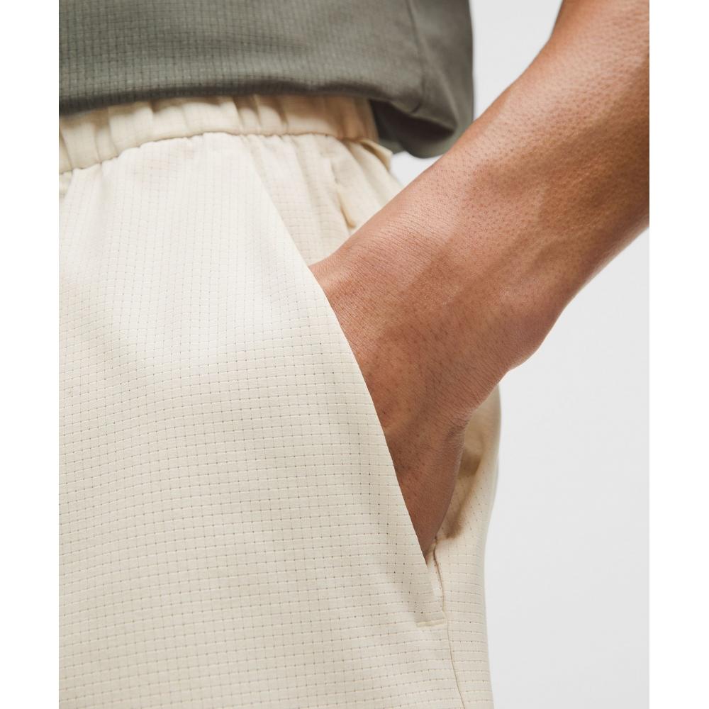 Lululemon Abc Wovenair Pull On Short 5  Light Ivory