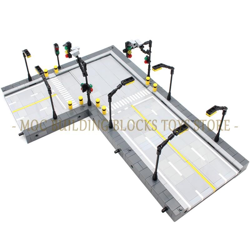 Moc Urban Transportation System Blocks City Traffic Network Signal Lights & Railway Public Building Bricks Creative Design Toys