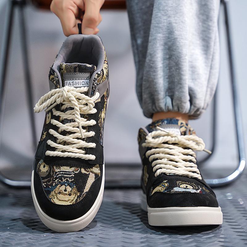 New Four Seasons High Top Board Shoes 39-47 Large Size Men's Leisure Sports Student Shoes Walking Running Vulcanized Shoes 2025