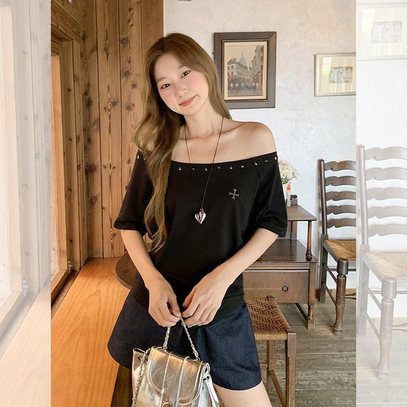 Korean Spice Girl Embroidery Willow Spike Slant Neck Short Sleeve T-Shirt Women's Summer Loose Versatile One-Word Off-Shoulder Small Top