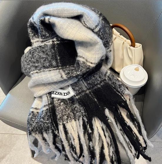Atmosphere blue coffee plaid scarf women's new warm versatile plaid scarf student couple thickened shawl