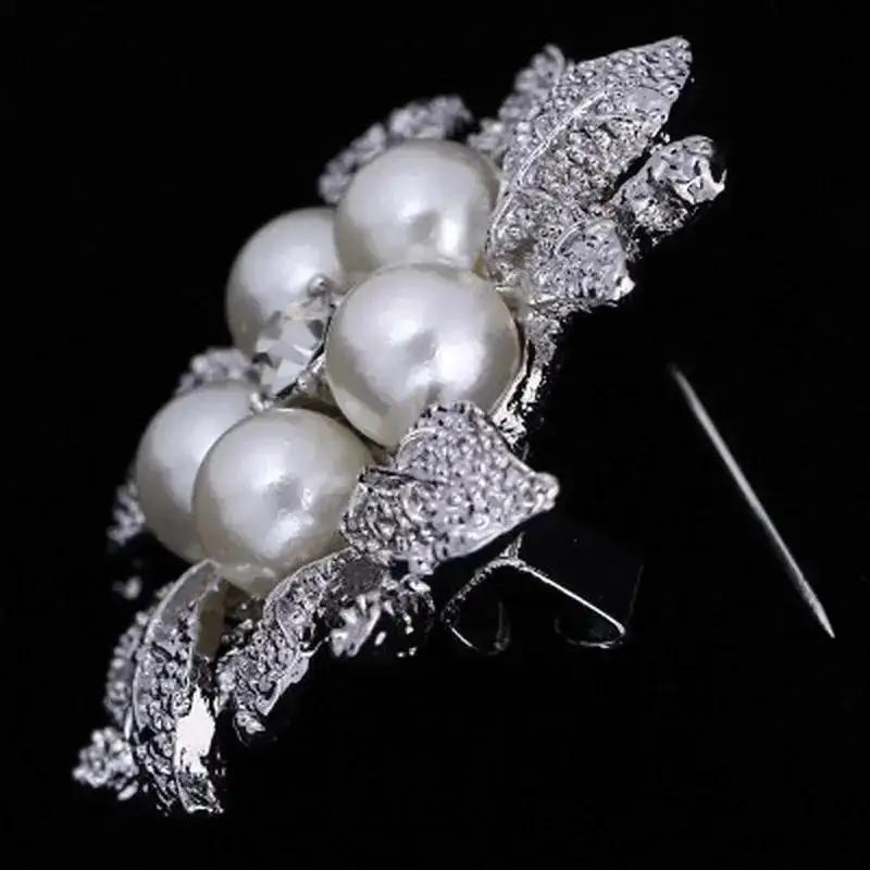 Fashion Pearl Studded Diamond Brooch Elegant Alloy Rhinestone Brooch Women's Clothing Accessories New Jewelry Brooche