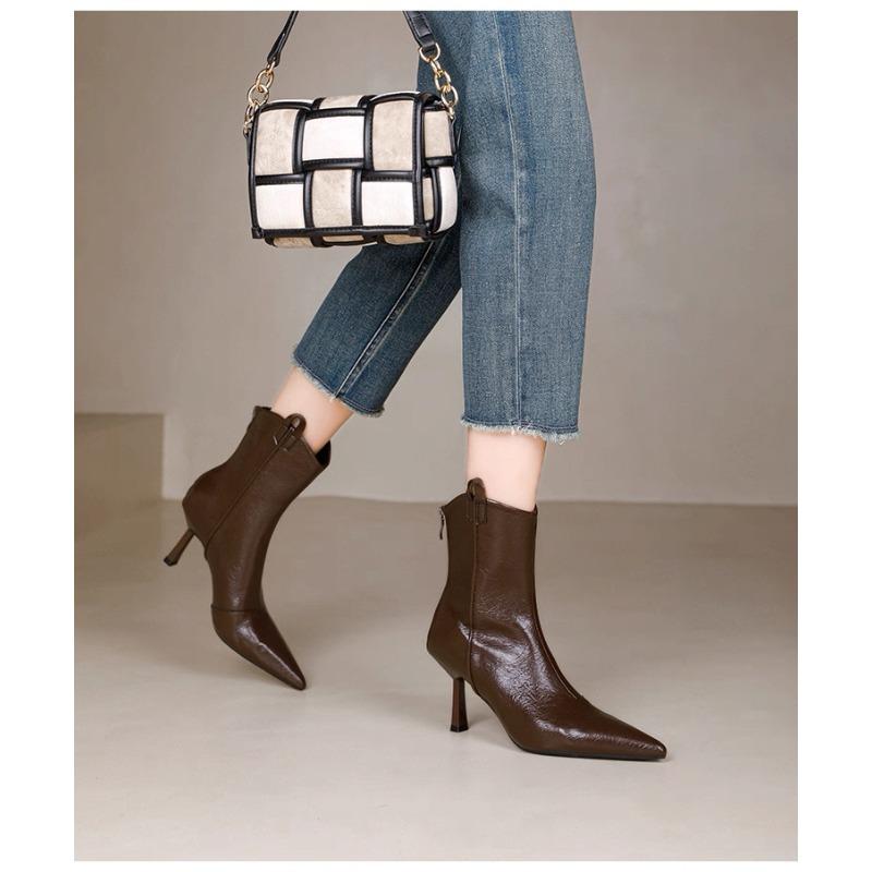 High-heeled stiletto shoes women's autumn and winter new stiletto women's short boots rear zipper leather boots pointed brown slim boots