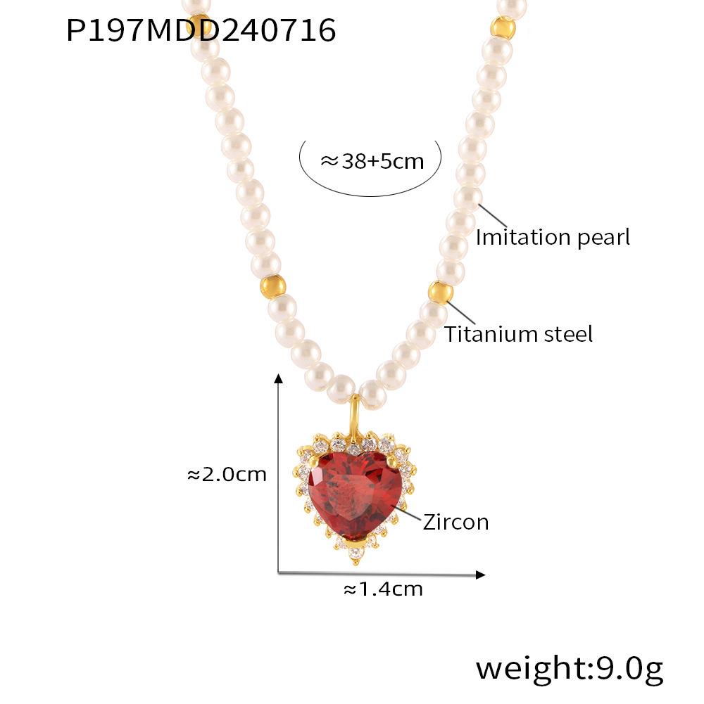Hepburn-Style Heart Zircon Pendant Necklace: Gold-Plated Titanium, Imitation Pearl Design