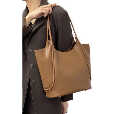 Sac fourre-tout simple et grande capacité en cuir de vache 2025 nouvelle mode niche cuir souple haut de gamme sac à bandoulière pour le travail