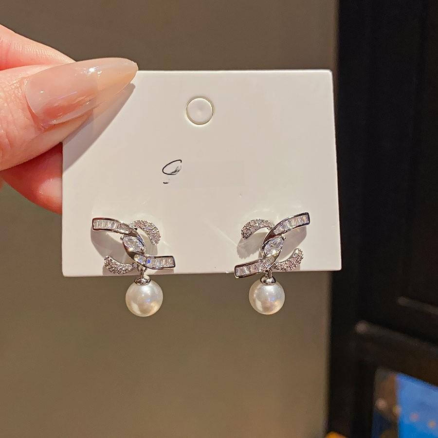 Geometric Zircon Pearl Stud Earrings With Silver Needle Finish For Women