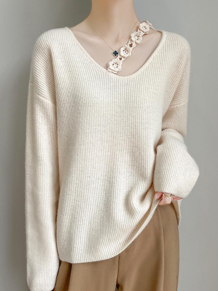 2025 Autumn/Winter Women's V-Neck 100% Wool Sweater: Loose, Stylish Lace Knitwear Base Layer