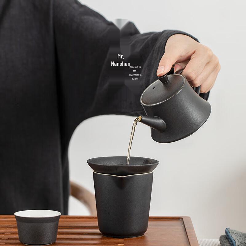 Nanshan Mr. Haiyan Heming Japanese Style Ceramic Teapot