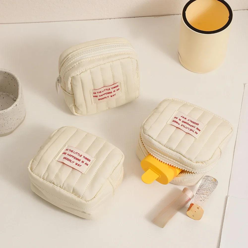Quadratische kleine Make-up-Tasche Student Kleine Kopfhörer Null-Geldbörse Mädchen Tragbare Lippenstift-Aufbewahrungstaschen