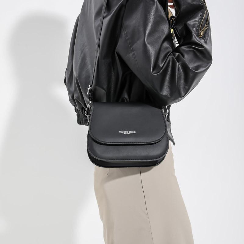 Stylish Minimalist Crossbody Bag 2023 Fall Trendy Pu Leather Saddle Bag For Women