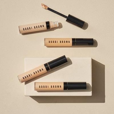 Trucco viso – Correttori e fondotinta