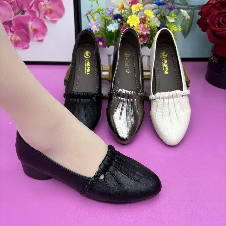 Casual Doudou Shoes Women's 2025 Autumn New Mother Shoes Women's Flat Single Shoes Soft Leather Shallow Mouth Soft Sole Soft Surface Leather Shoes