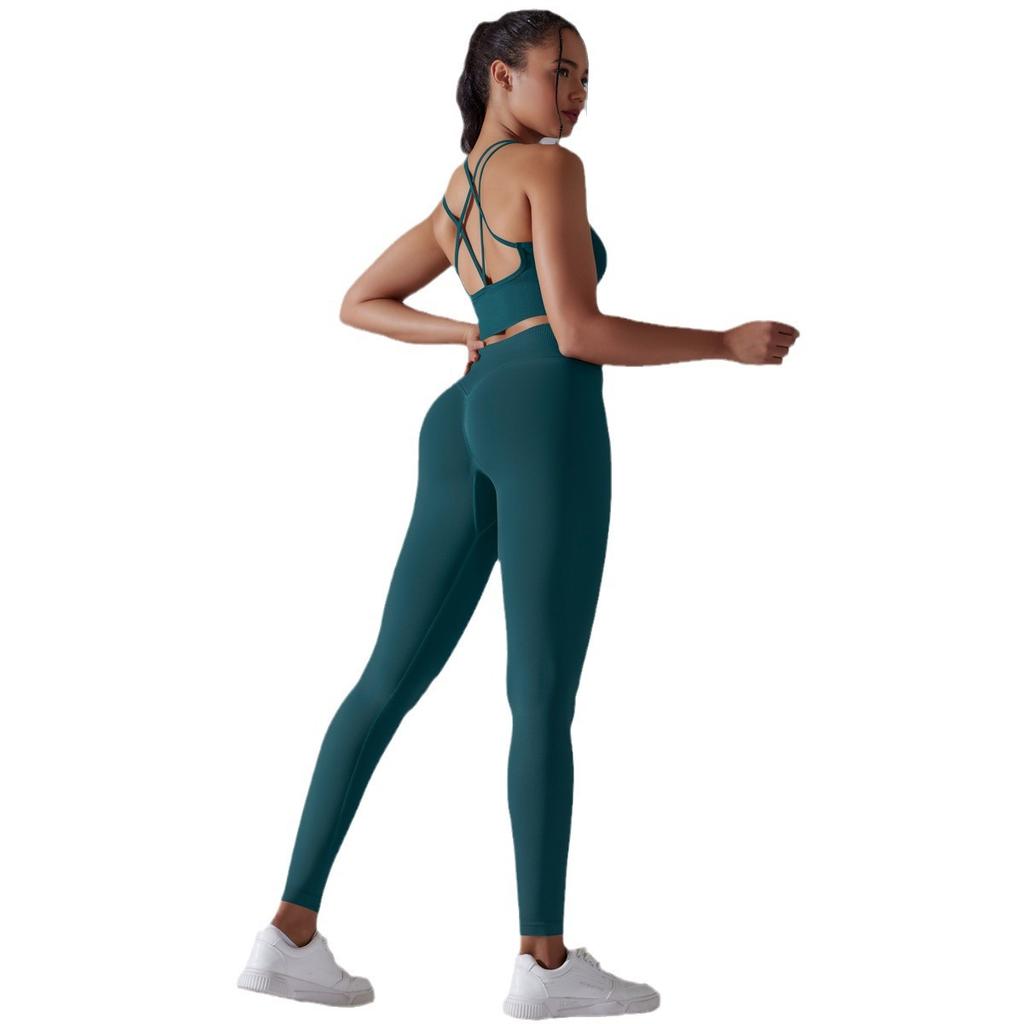 European and American New Seamless Knitted Solid Color Beauty Back Tight High Waist Yoga Suit Running Fitness Two-piece Set