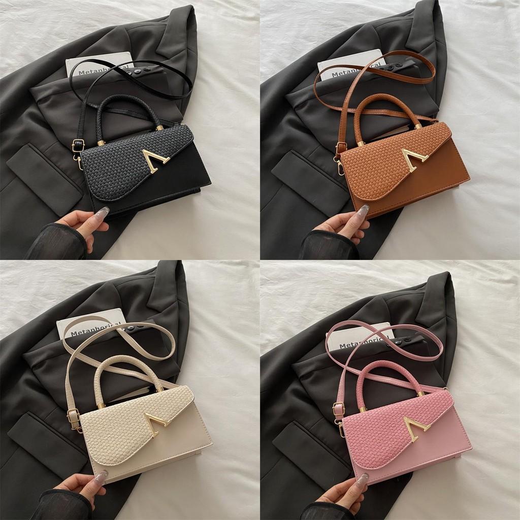 Fashion Crossbody Shoulder Bag With V Letter Decoration For Womens Daily Use