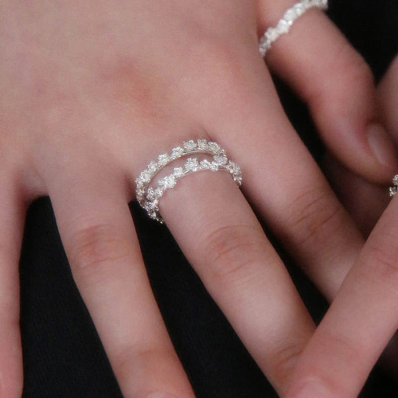 Baked Alaska Mini Flower Bouquet Ring 02