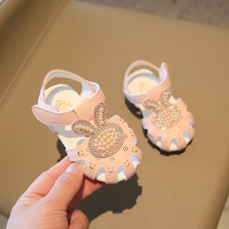 New Walkers Fashion Summer Versatile Baby Girl Shoe Comfort Soft Sole Anti Slip Baby Shoe Simple Sweet Princess Sandals Zapatos